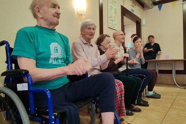 Сегодня в нашем пансионате мы встречали артистов из ЦТЮ г.Гатчины и Рейзенского клуба с программой… — фото 5