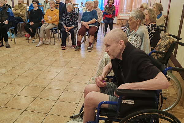 И пока за окном погода радовать не спешит, радуют нас артисты вокальной студии "Вдохновение". Чудес… — фото 5