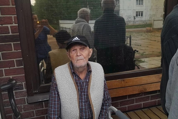 Как же мы любим тепло и солнышко! И пусть сегодня за окошком дождь, вспомним последние тёплые денёч… — фото 9